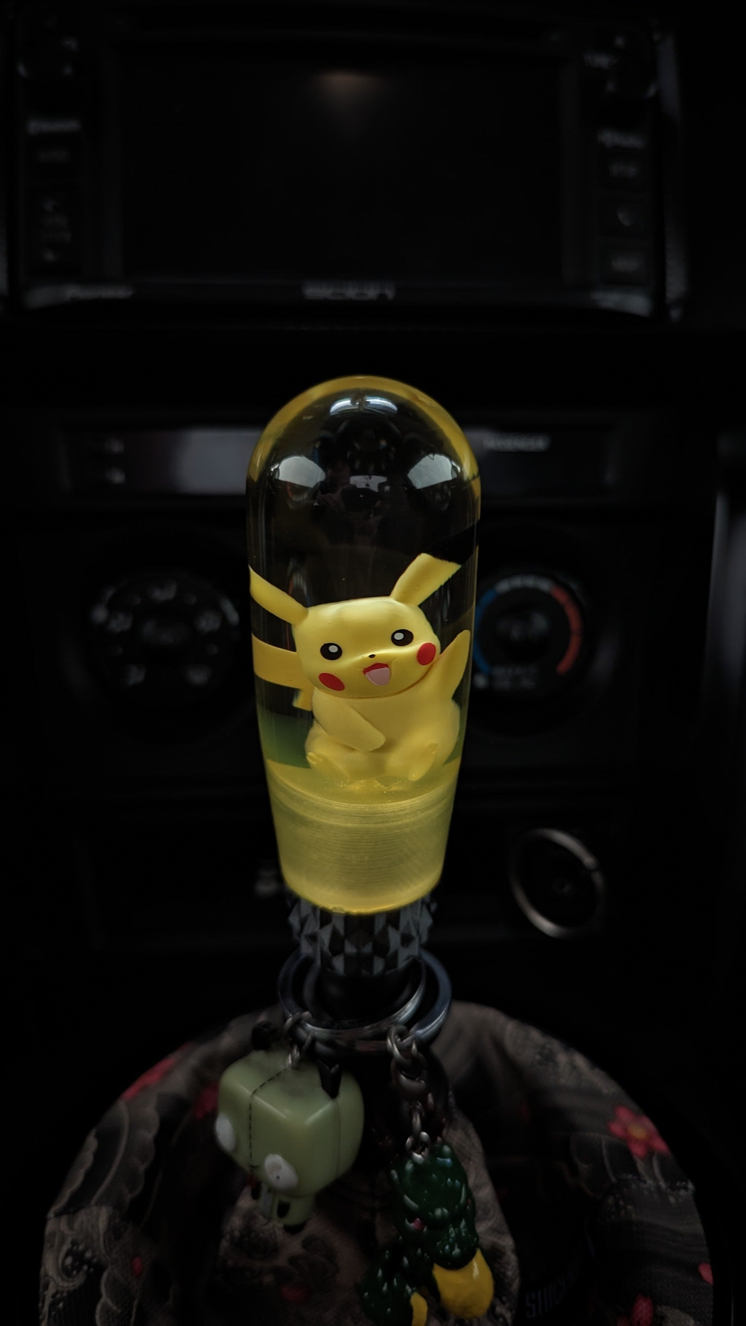 Waving Pikachu 4" Bubble Top Cylinder