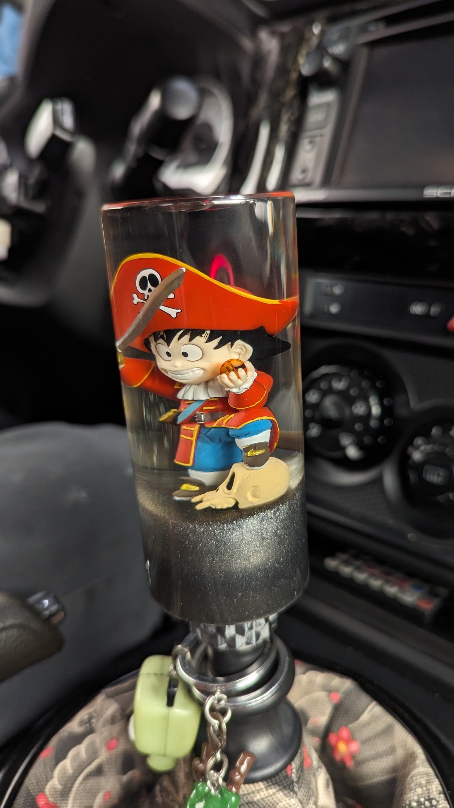 Young Pirate Goku 4.5" Cylinder