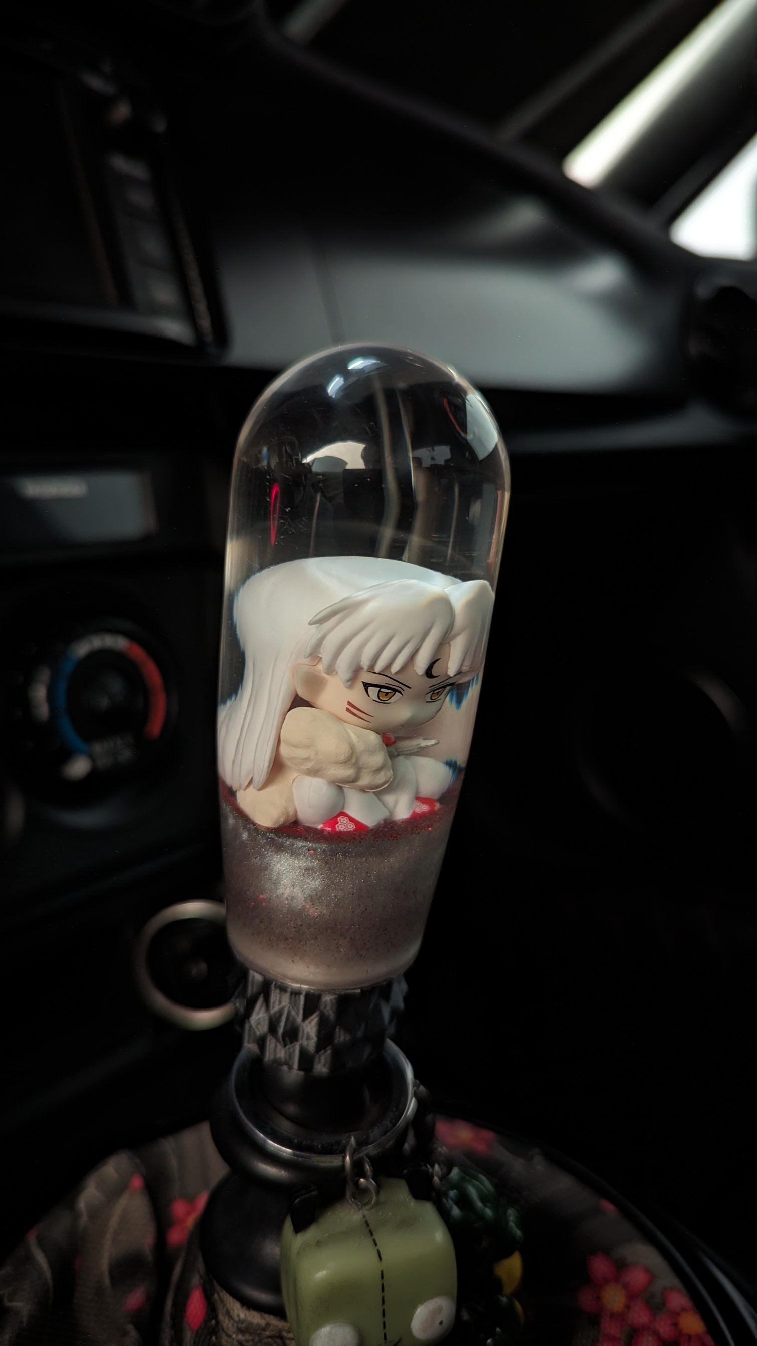 Sesshomaru 4" Bubble Top Cylinder