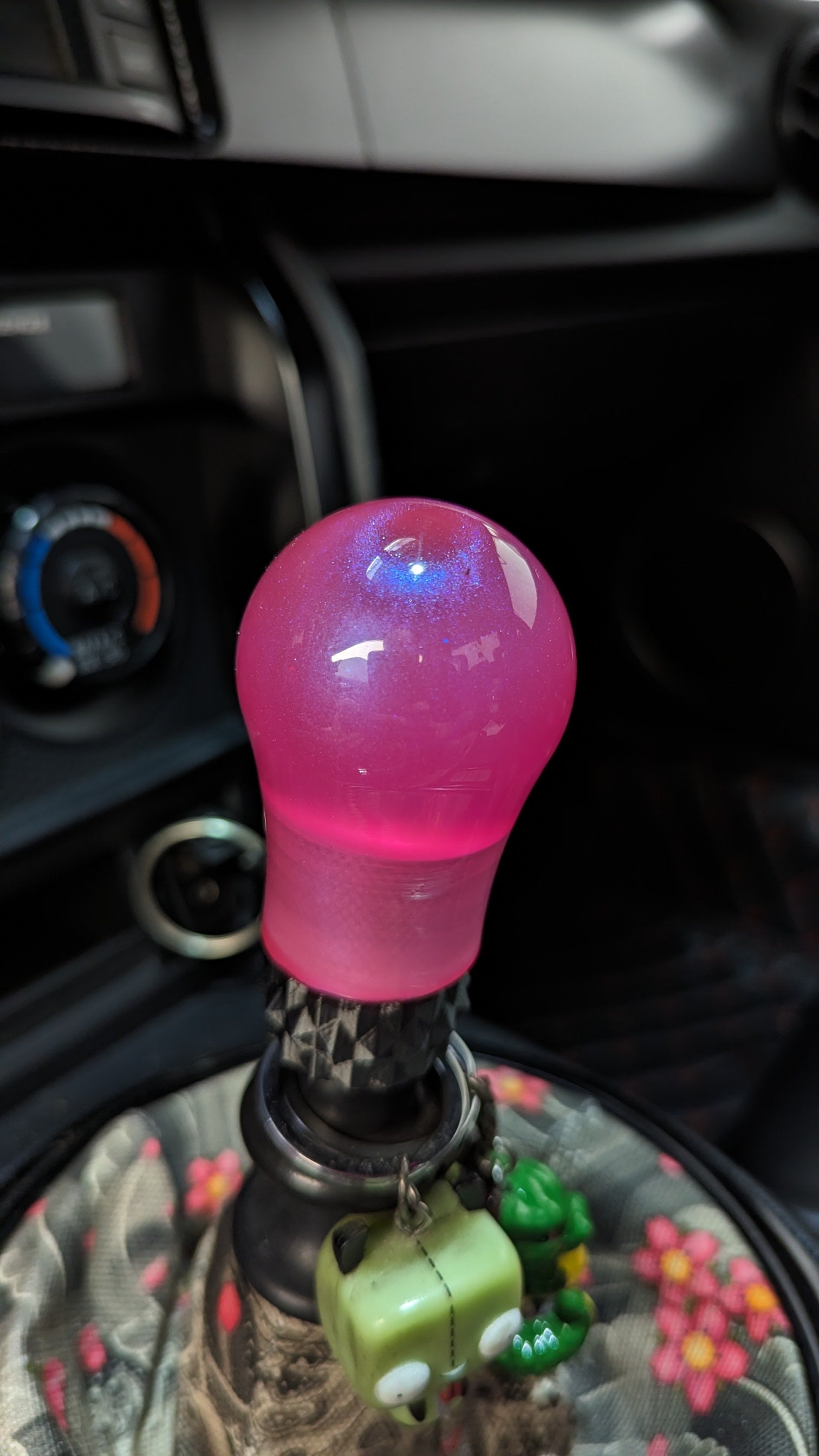 Blue/Pink Hypershift 2" Lightbulb