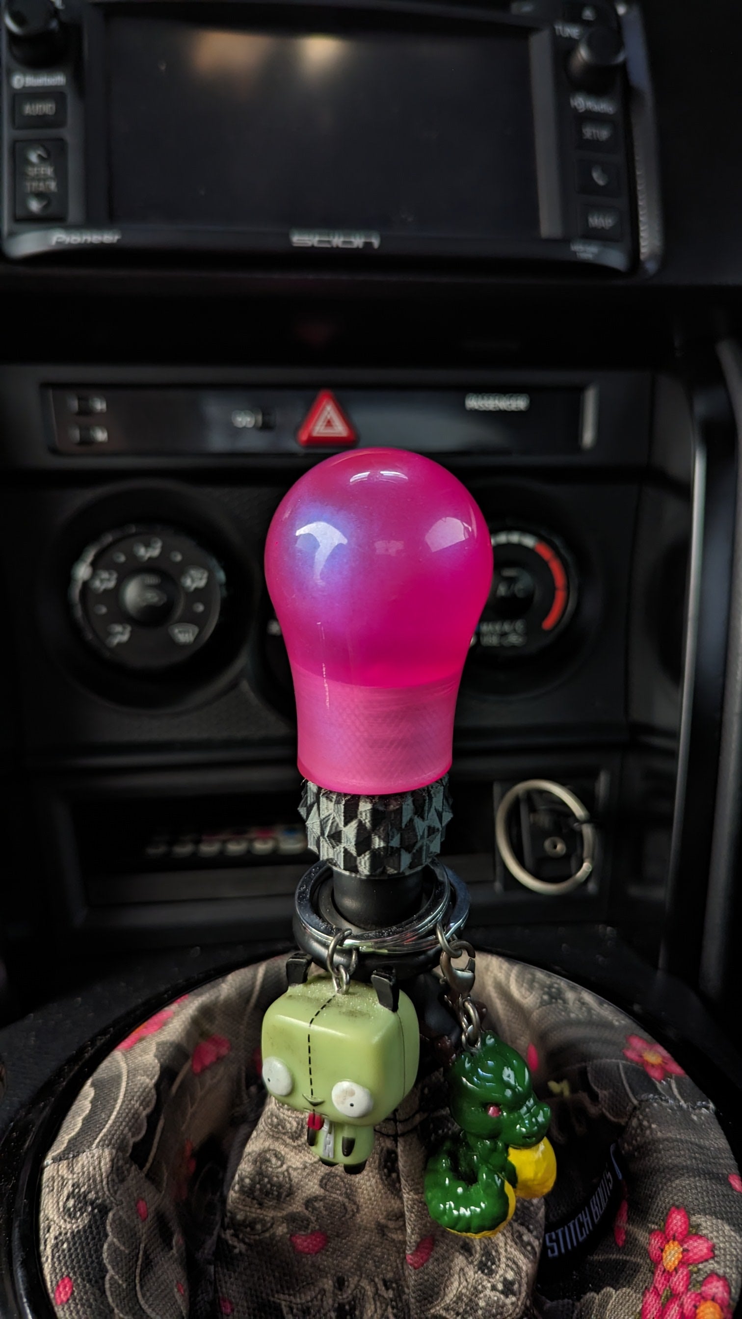 Blue/Pink Hypershift 2" Lightbulb