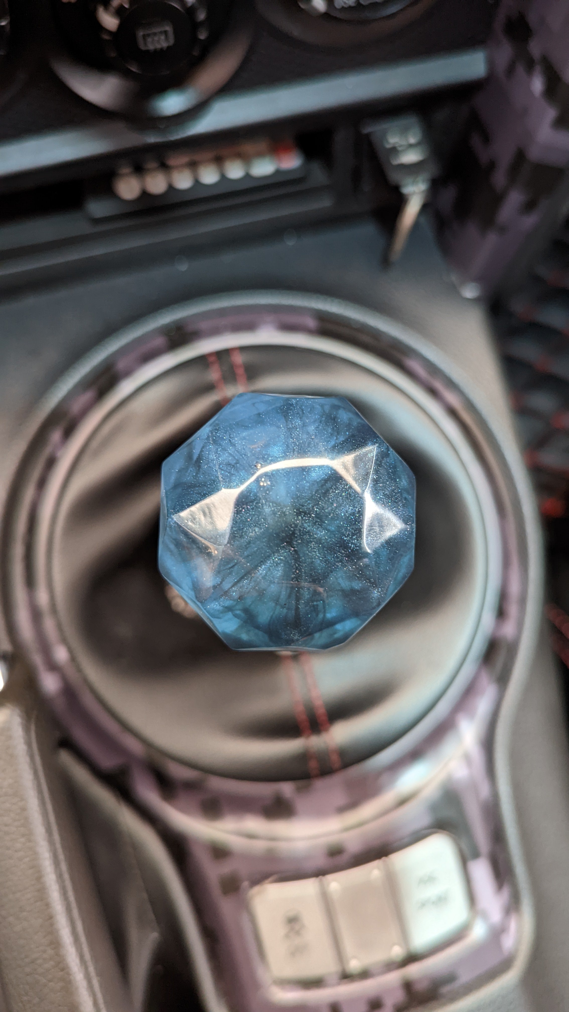 Lunar Stardust 2" Diamond