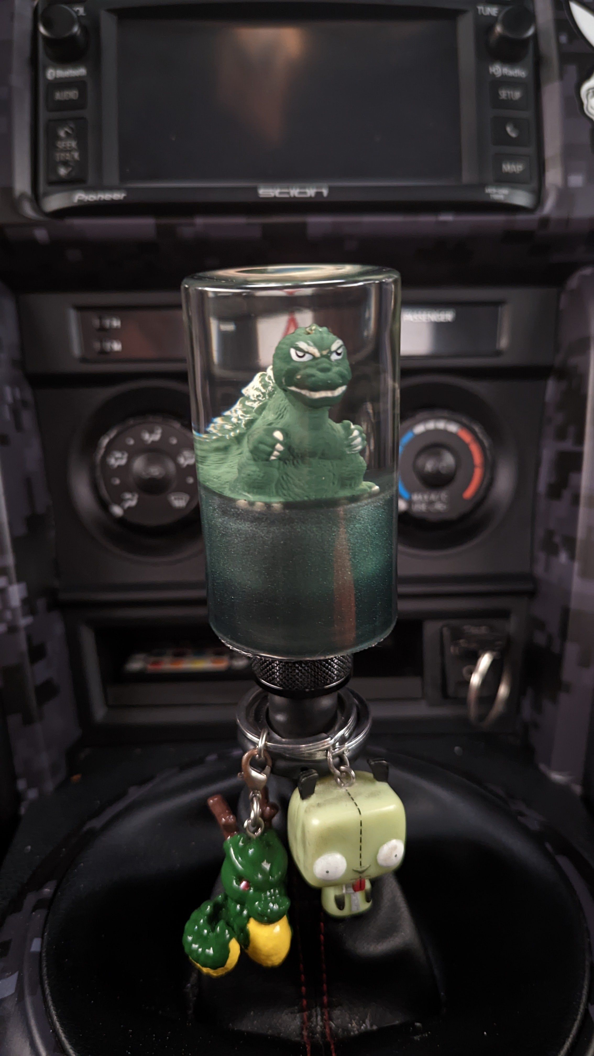 "Derpzilla" 3.5" Cylinder